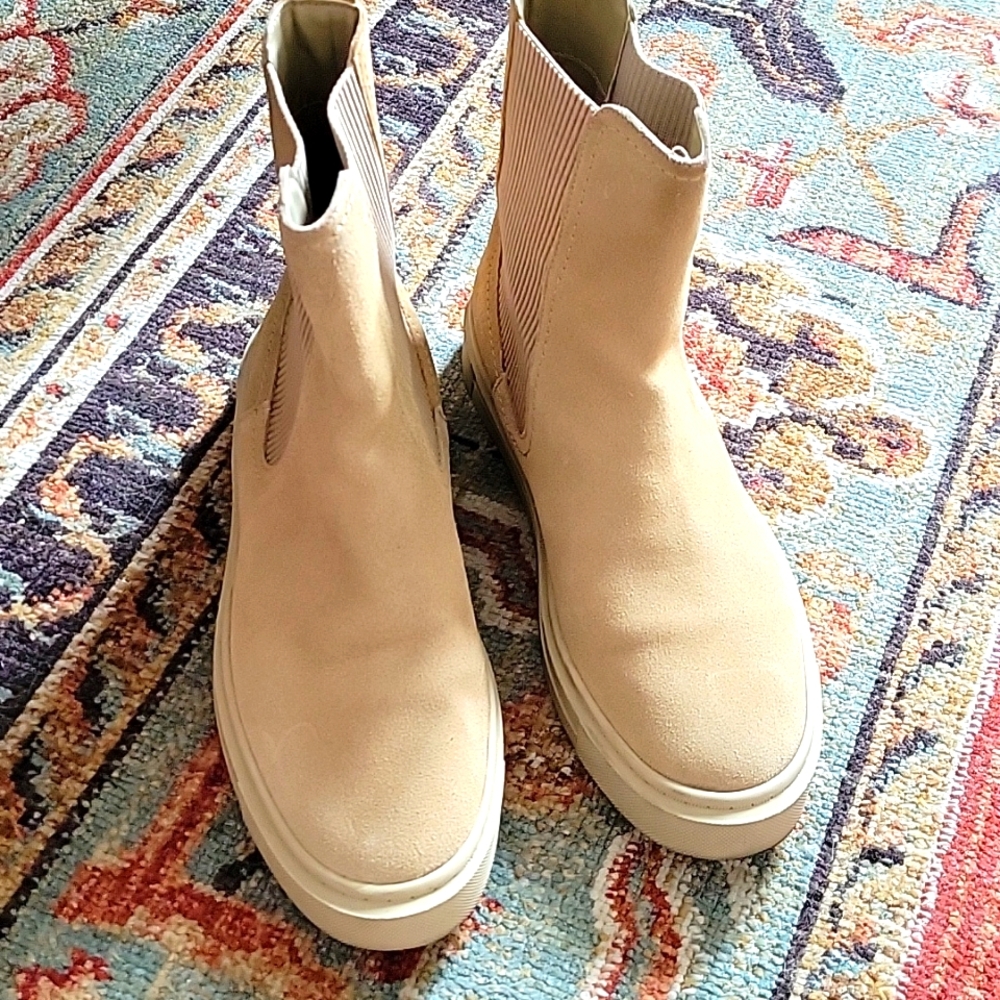 Zara suede boots